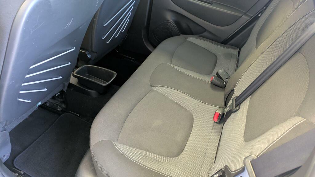 Renault Captur Blue #40