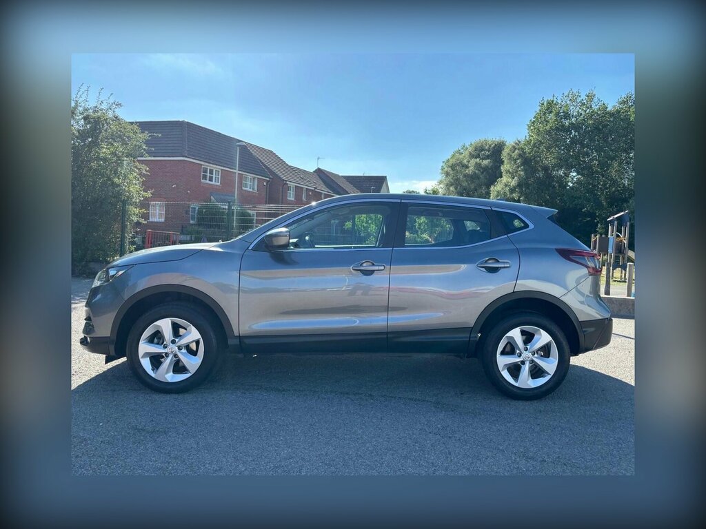 Nissan Qashqai 1.3 Dig-t Acenta Premium Euro 6 Ss VO20FNR Grey #2