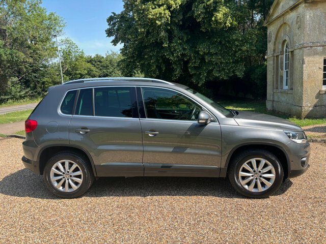 Volkswagen Tiguan 2.0 Tdi Bluemotion Tech Match 4Wd Euro 5 S S Grey #2