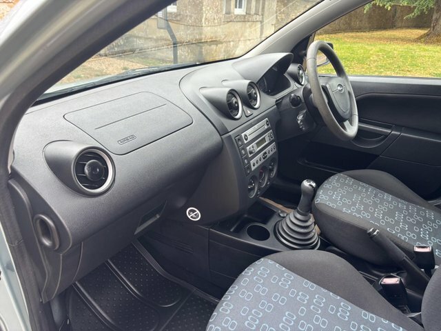 Ford Fiesta Silver #29