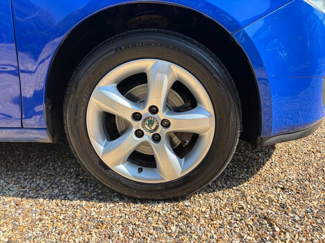 Skoda Fabia 1.6 16V 1 Tiptronic Orange #10