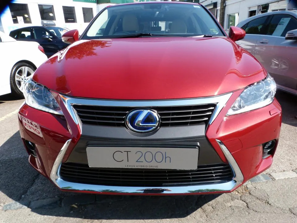 Lexus CT 1.8 200H Premier Red #6