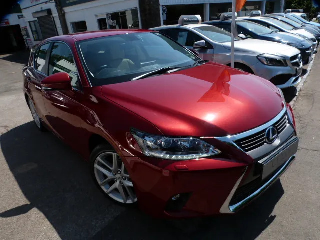 Lexus CT 200H Luxury Red #10