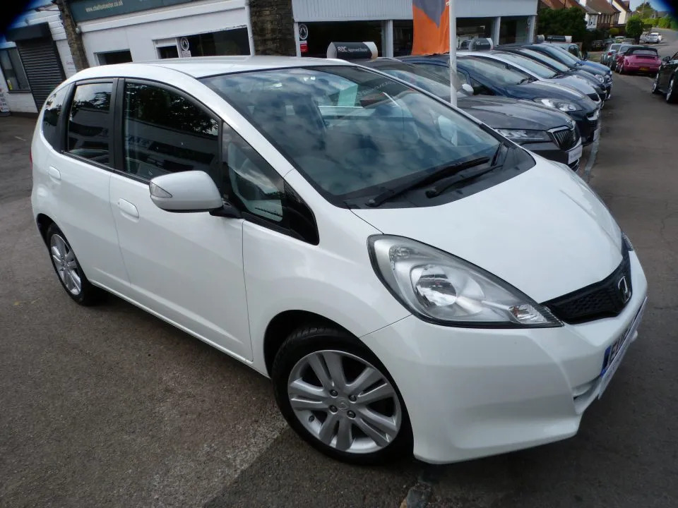 Honda Jazz 1.4 I-vtec Es Plus White