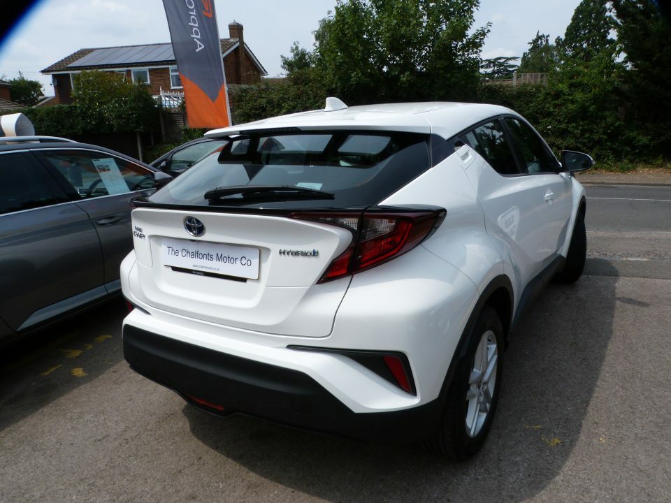 Toyota C-Hr 1.8 Vvt-h Icon White #3