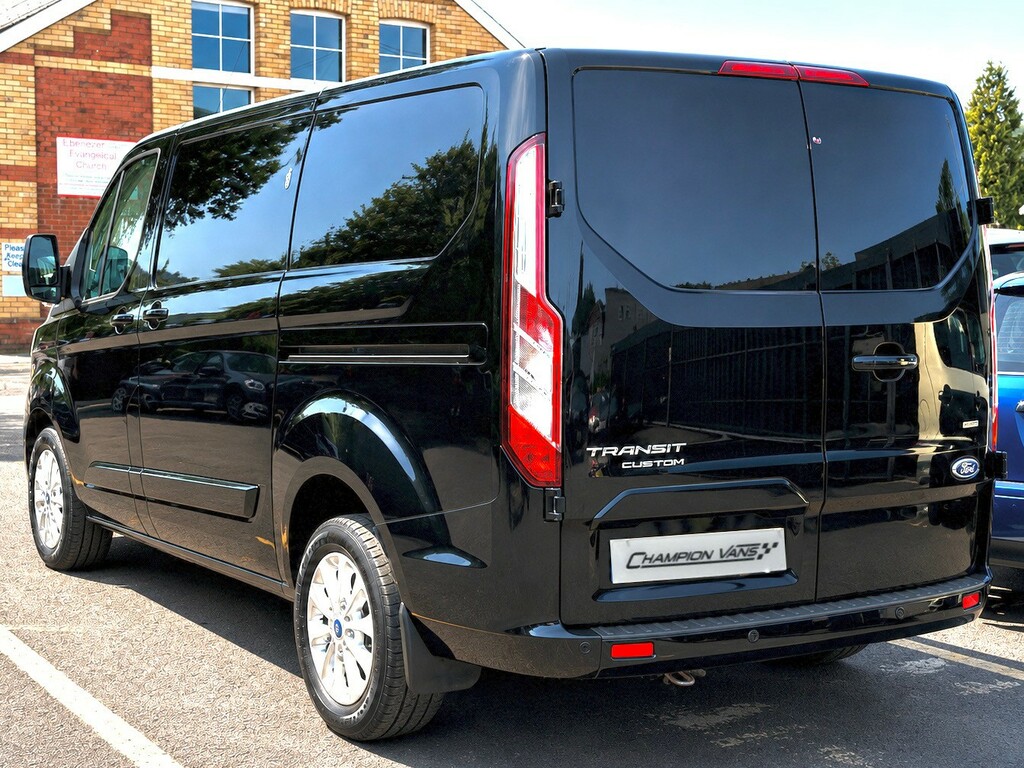 Ford Transit Custom 2.0 280 Ecoblue Limited YP18RWN Black #4