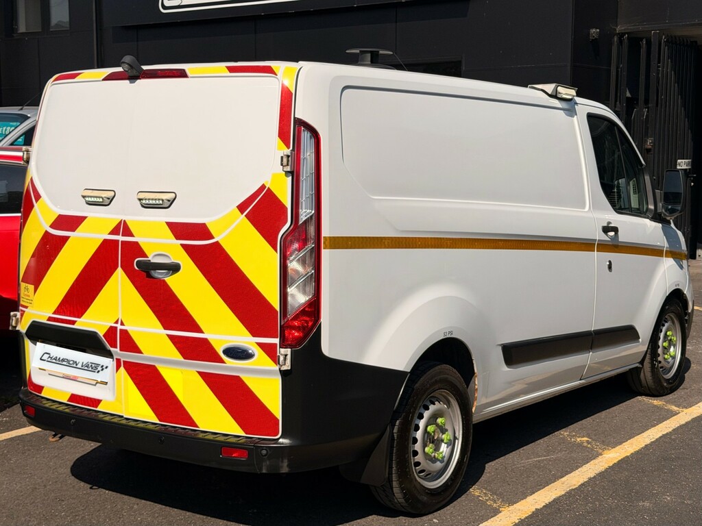 Ford Transit Custom 2.0 320 Ecoblue Leader YS69UHZ White #2