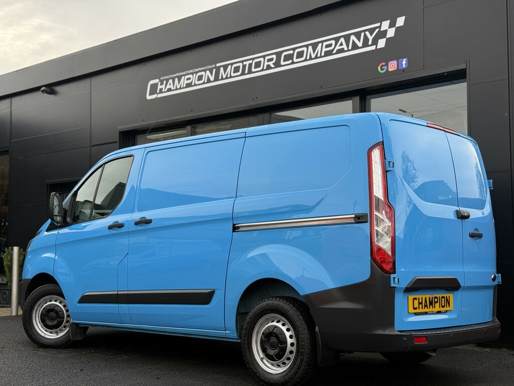 Ford Transit Custom 2.0 Tdci 130Ps Low Roof Limited Van Black #4