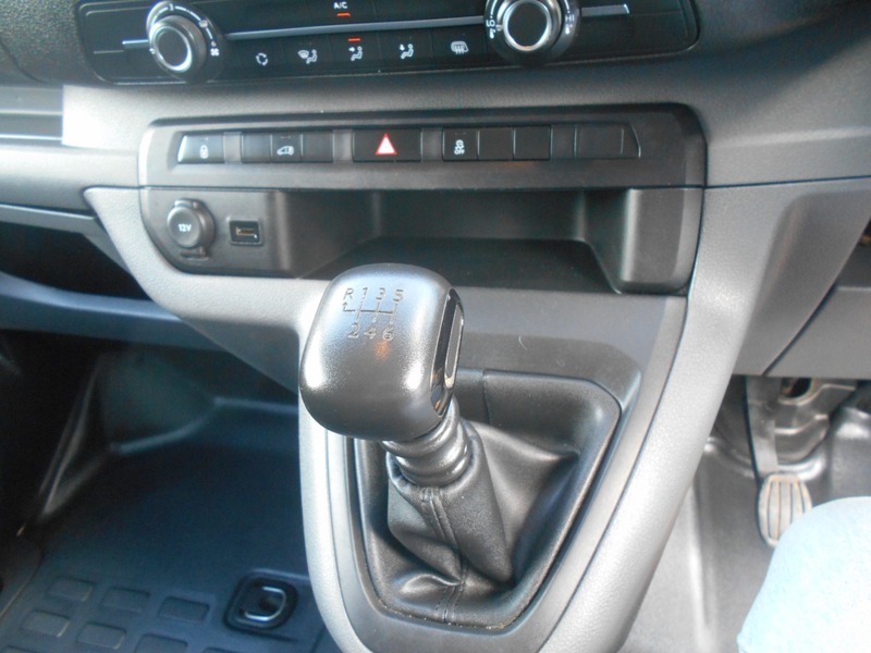 Peugeot Expert Expert 1000 L1h1 Professional Hdi White #38