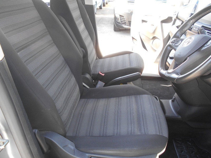 Vauxhall Combo 1.5 Turbo D 2000 Sportive Panel Van Aut Grey #25