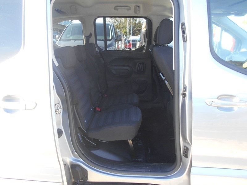 Vauxhall Combo 1.5 Turbo D 2000 Sportive Panel Van Aut Grey #9