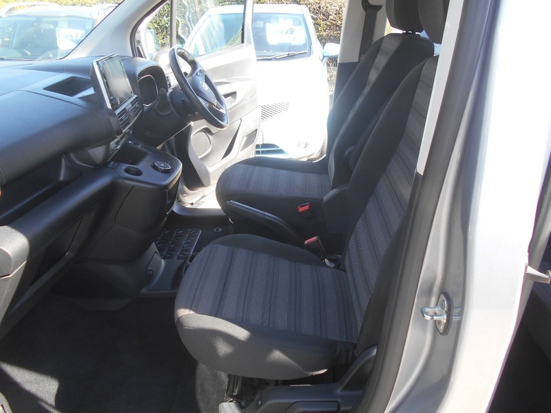Vauxhall Combo 1.5 Turbo D 2000 Sportive Panel Van Aut Grey #28