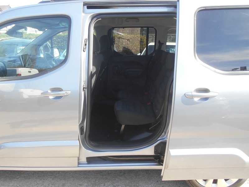 Vauxhall Combo 1.5 Turbo D 2000 Sportive Panel Van Aut Grey #17