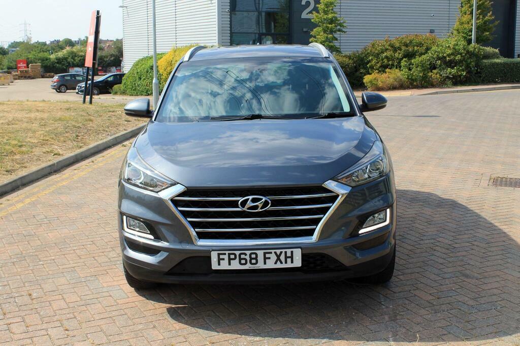 Hyundai Tucson 2018 Hyundai Tucson 1.6 Gdi Se Nav Suv FP68FXH Grey #3