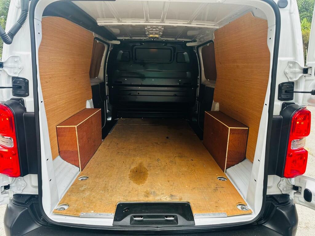 Vauxhall Vivaro 3100 2.0D 180Ps Gs H1 Dcab White #19