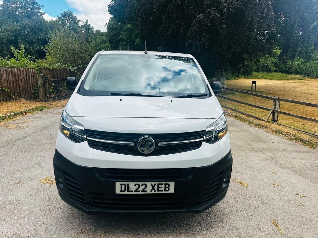 Vauxhall Vivaro 3100 2.0D 180Ps Gs H1 Dcab White #9