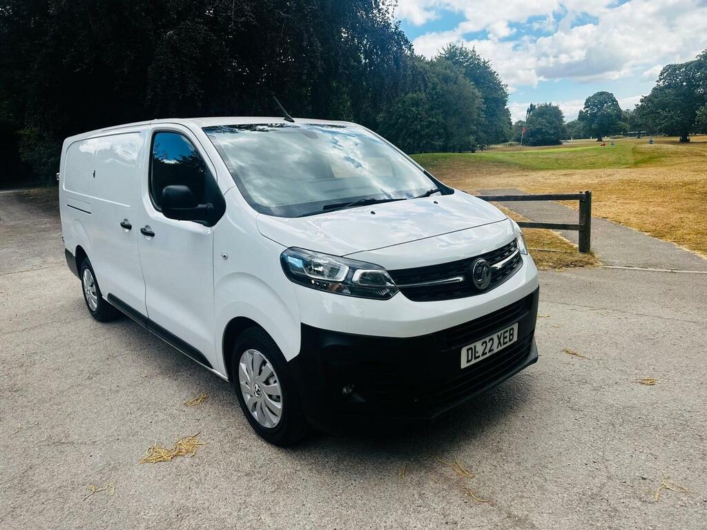 Vauxhall Vivaro 3100 2.0D 180Ps Gs H1 Dcab White #8