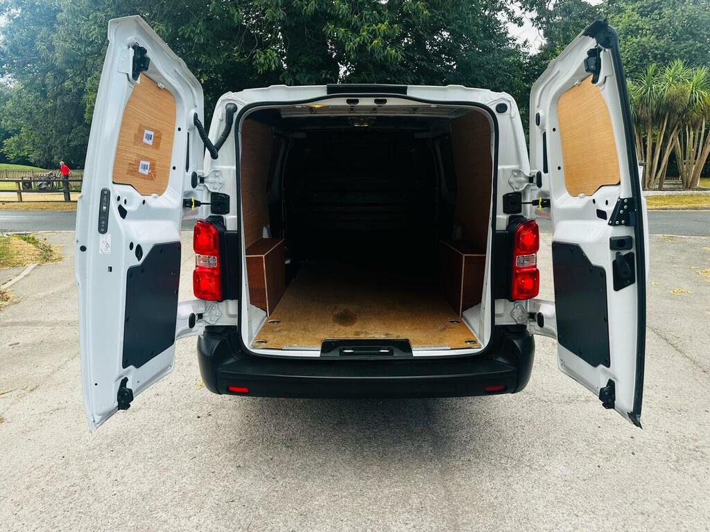 Vauxhall Vivaro 3100 2.0D 180Ps Gs H1 Dcab White #18