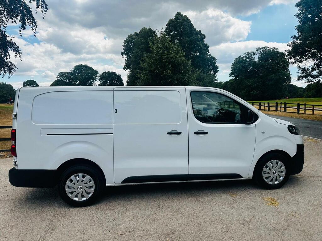 Vauxhall Vivaro 3100 2.0D 180Ps Gs H1 Dcab White #15