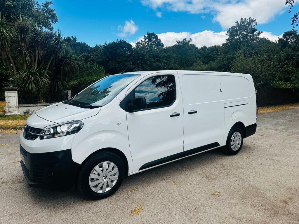 Vauxhall Vivaro 3100 2.0D 180Ps Gs H1 Dcab White #10