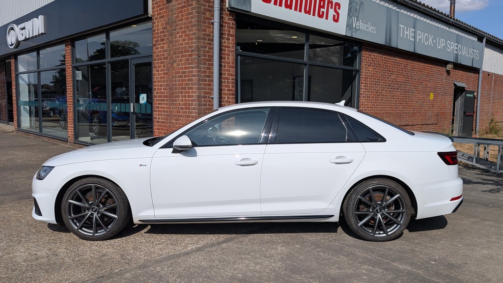 Audi A4 2.0 Tfsi 35 Black Edition Saloon S Tron AG19DZF White #4