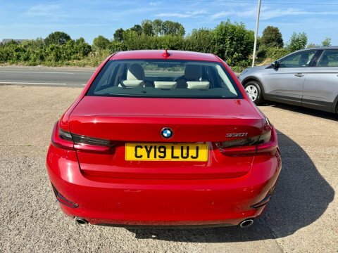 BMW 3 Series 2.0 330I Sport Red #5