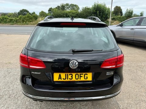 Volkswagen Passat 2.0 Tdi Bluemotion Black #6