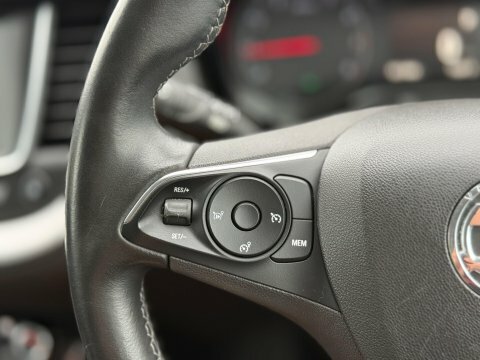 Vauxhall Grandland X Vauxhall Grandland X 1.5 Sport Nav Ss Hatc... Grey #29