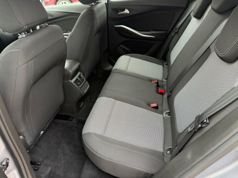 Vauxhall Grandland X Vauxhall Grandland X 1.5 Sport Nav Ss Hatc... Grey #13