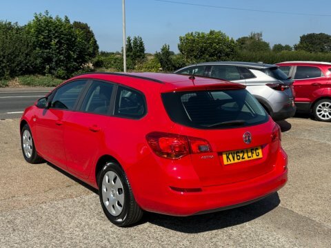 Vauxhall Astra 1.3 Cdti Ecoflex Red #5