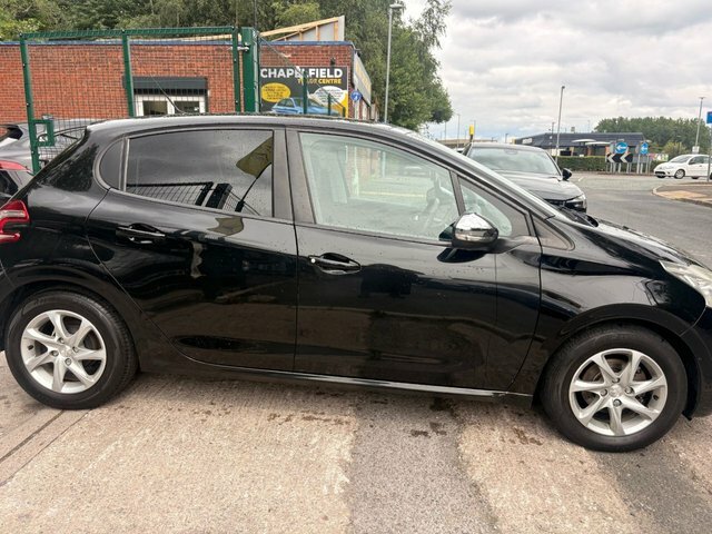 Peugeot 208 2015 1.2 Vti Puretech Style Hatchback M Black #5