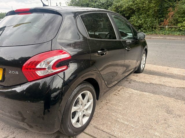 Peugeot 208 2015 1.2 Vti Puretech Style Hatchback M Black #3
