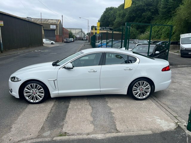 Jaguar XF 2014 2.2D Portfolio Saloon Euro 5 White #3