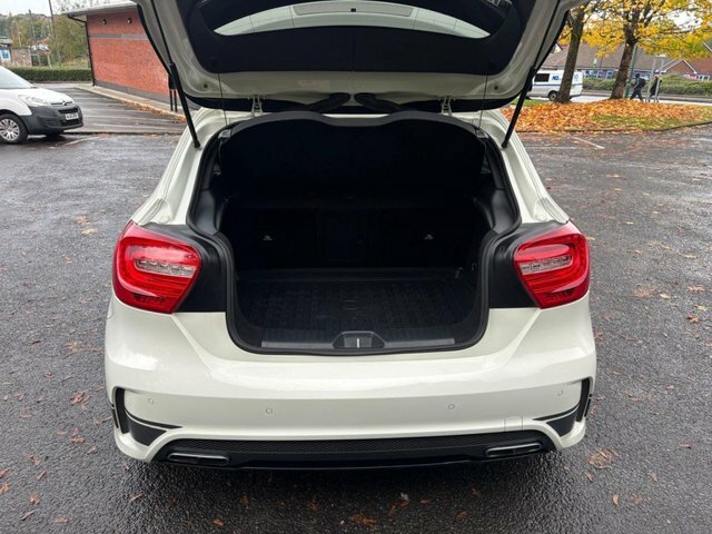 Mercedes-Benz A Class Mercedes-benz A180 1.8 Blueefficiency Sport Cdi Au White #11