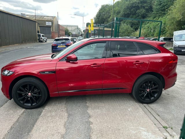 Jaguar F-Pace 2018 2.0 P250i R-sport Suv Awd Eur Red #3