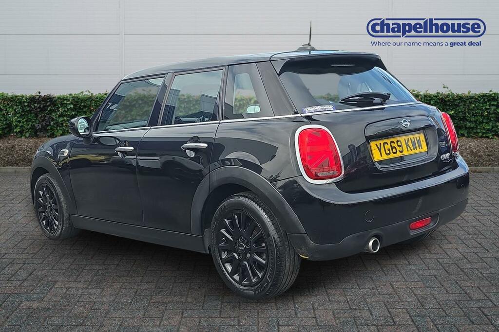Mini Hatch Cooper Classic 1.5 YG69KWW Black #5