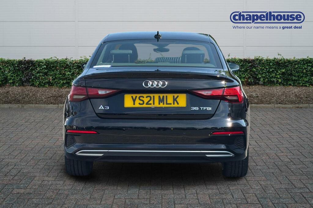 Audi A3 Sport 35 Tfsi 1.5 YS21MLK Black #4