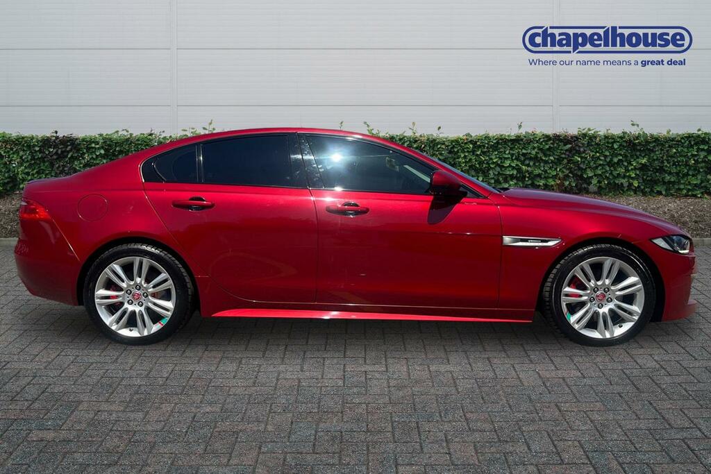 Jaguar XE R-sport I 2.0 Red #2