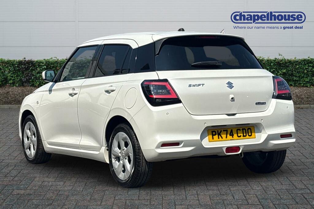 Suzuki Swift Motion Mhev 1.2 White #5