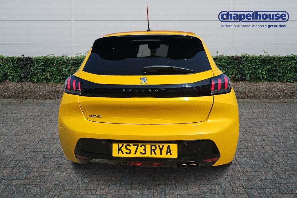 Peugeot 208 Allure Premium Puretech Ss 1.2 Yellow #4