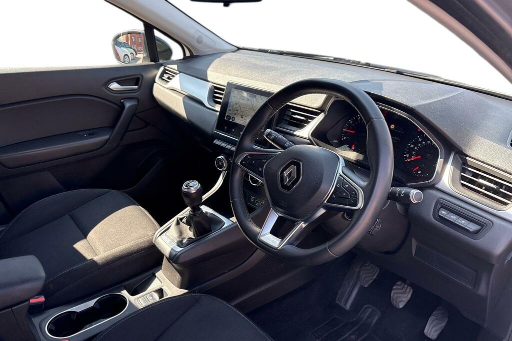 Renault Captur 0.9L Iconic White #10