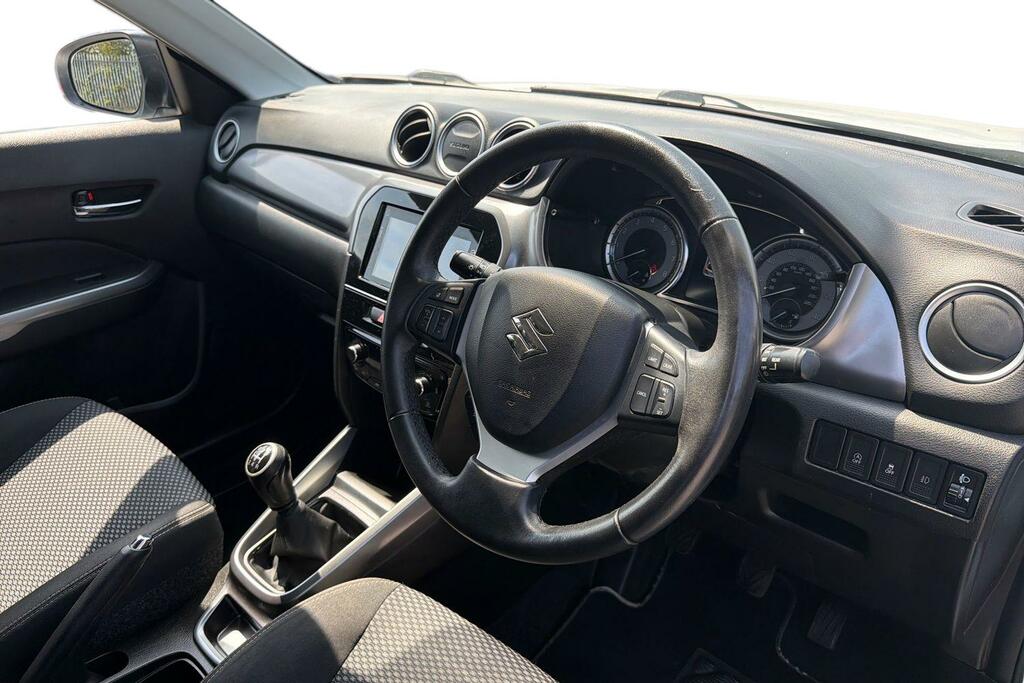 Suzuki Vitara Sz-t Silver #10