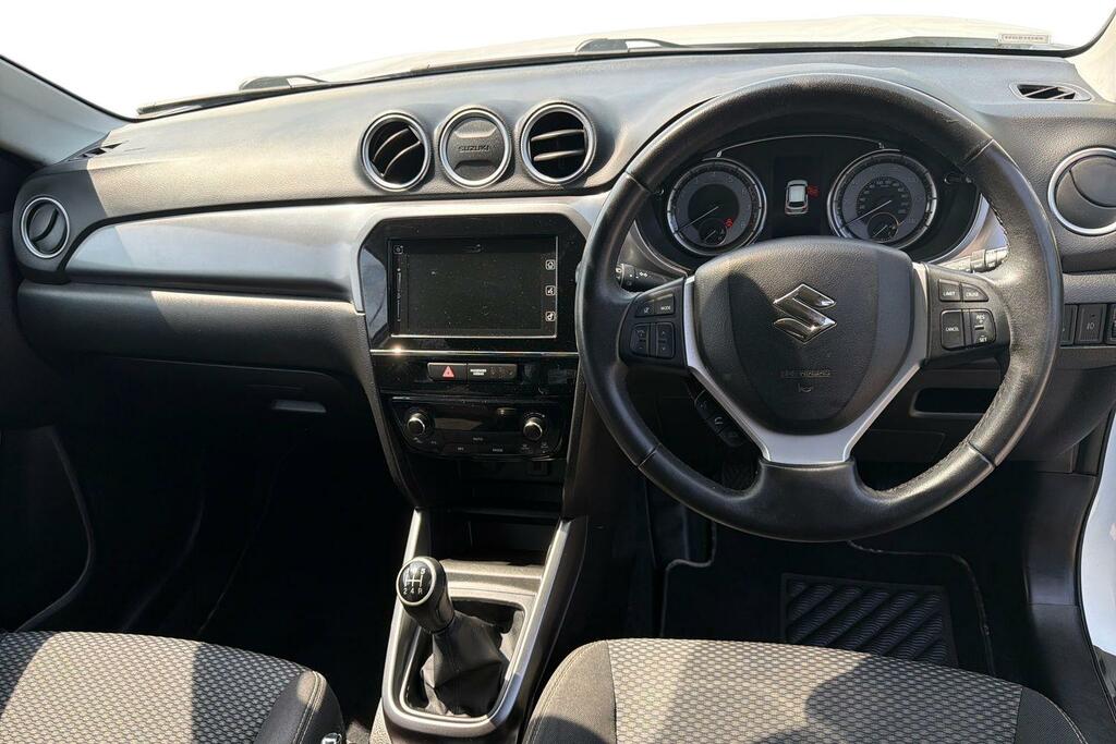 Suzuki Vitara Sz-t Silver #11