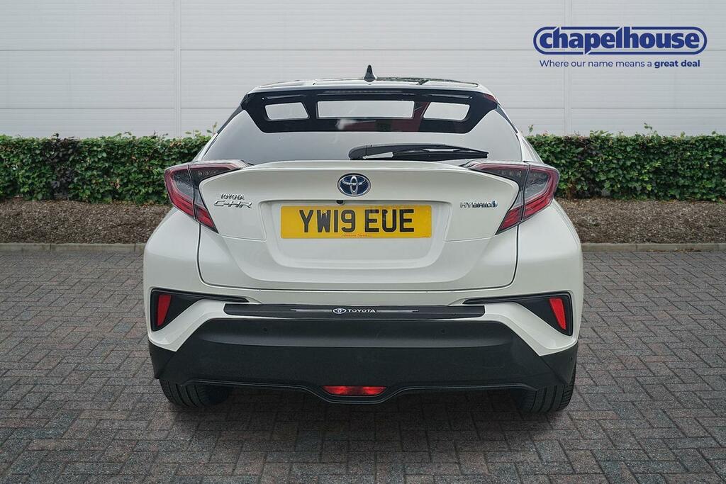 Toyota C-Hr Dynamic Hev Cvt 1.8 White #4
