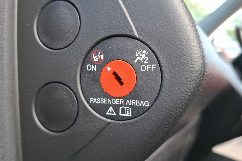 Suzuki Swift 1.2 Mild Hybrid Motion Silver #28
