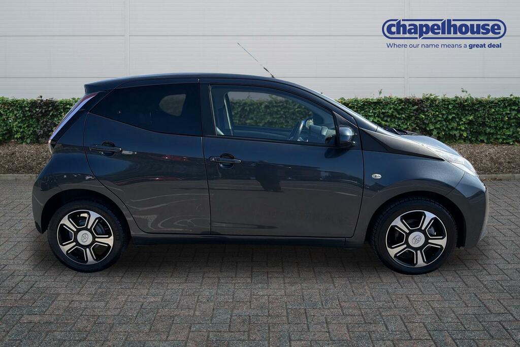 Toyota Aygo X X-clusiv 3 Vvt-i 1.0 Grey #2
