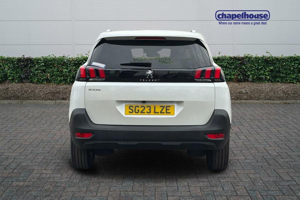 Peugeot 5008 Allure Premium Blue Hdi Ss 1.5 White #4
