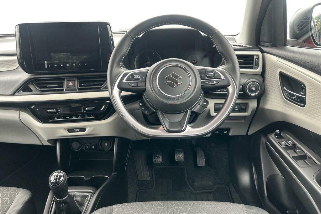 Suzuki Swift 1.2 Mild Hybrid Motion Cvt White #12