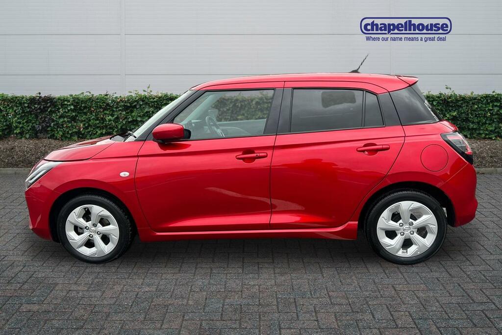 Suzuki Swift Motion Mhev 1.2 Red #6