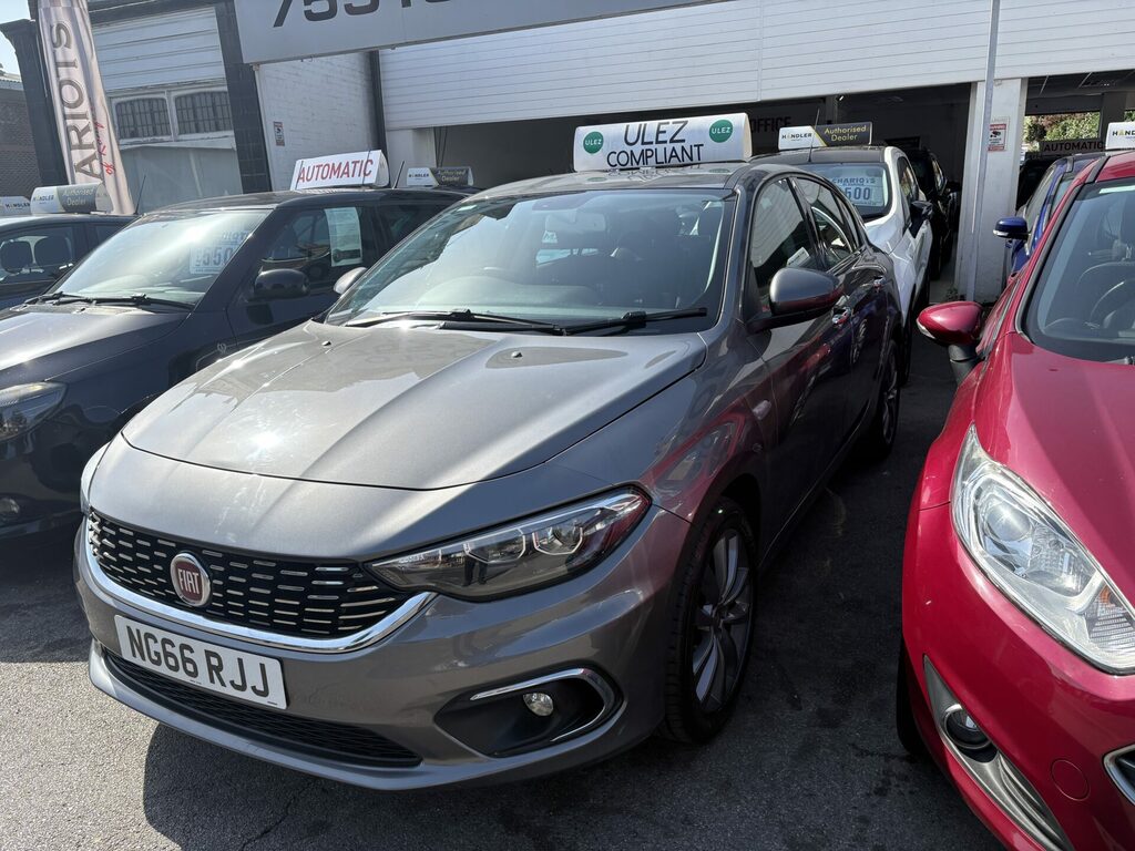 Fiat Tipo 1.4 T-jet Lounge Grey